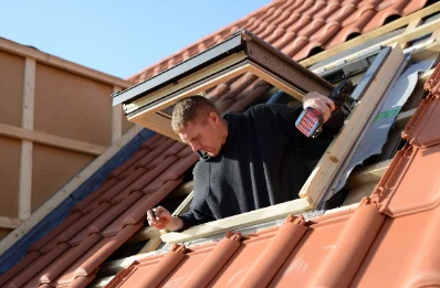Pose de fenêtres de toit Velux à Coutarnoux